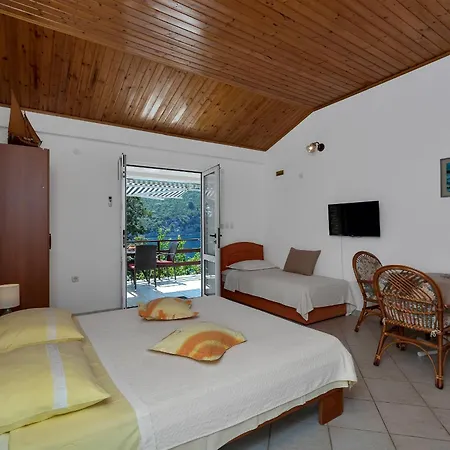 By The Sea Cove Pokrivenik, Hvar - 14345 Apartment Zastražišće